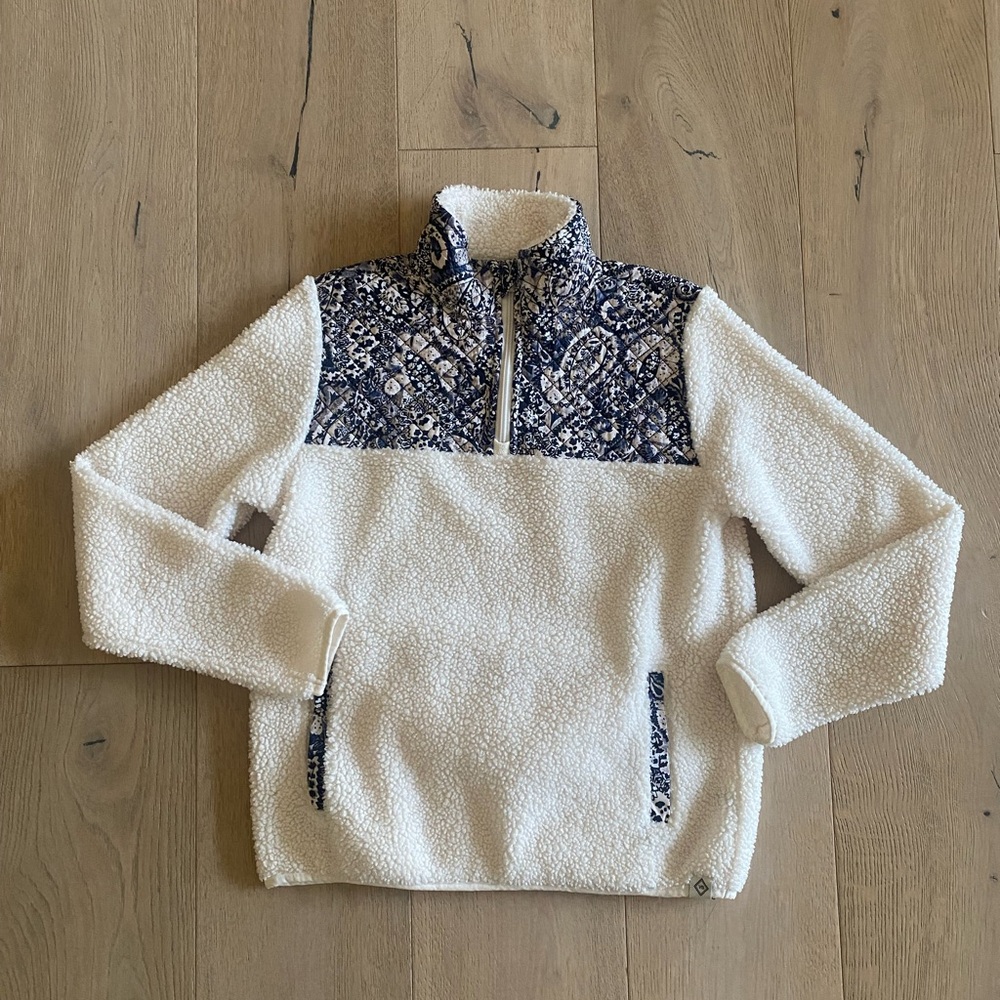 XS Vera Bradley 1/4 Zip Teddy Fleece - A4